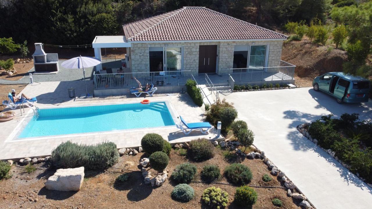 Pomos Idol Exceptional Beach Villa Exterior foto