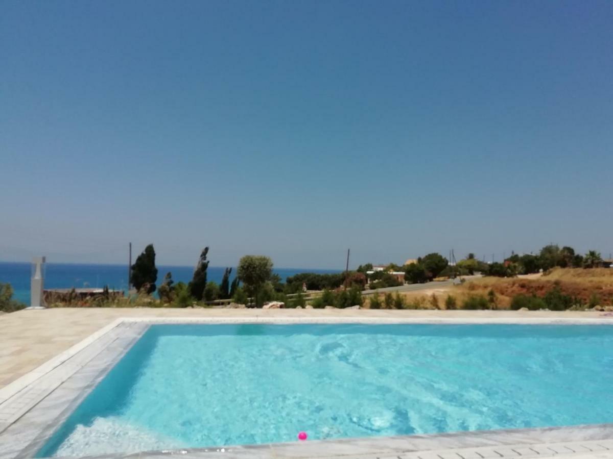 Pomos Idol Exceptional Beach Villa Exterior foto