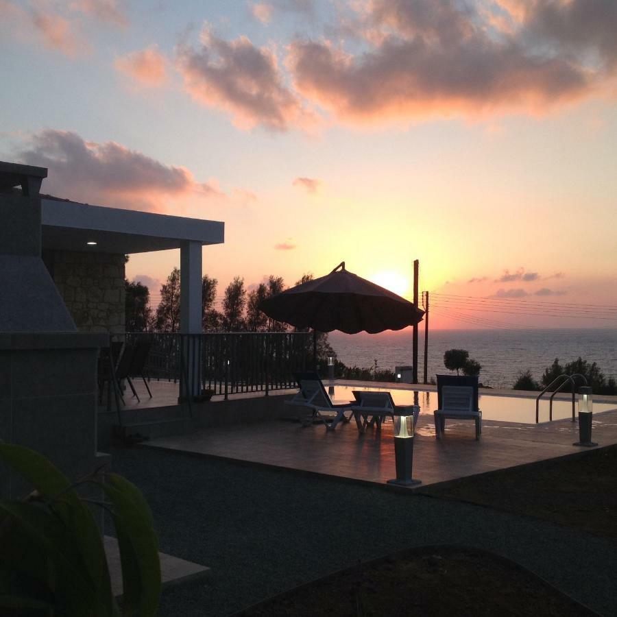 Pomos Idol Exceptional Beach Villa Exterior foto