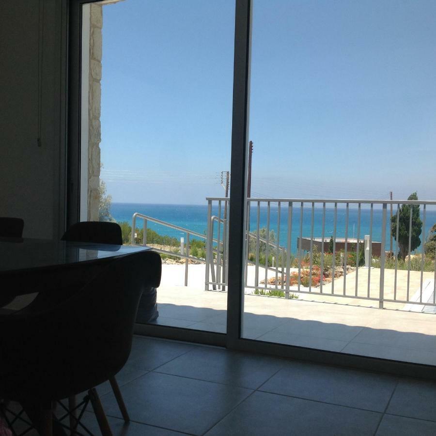 Pomos Idol Exceptional Beach Villa Exterior foto